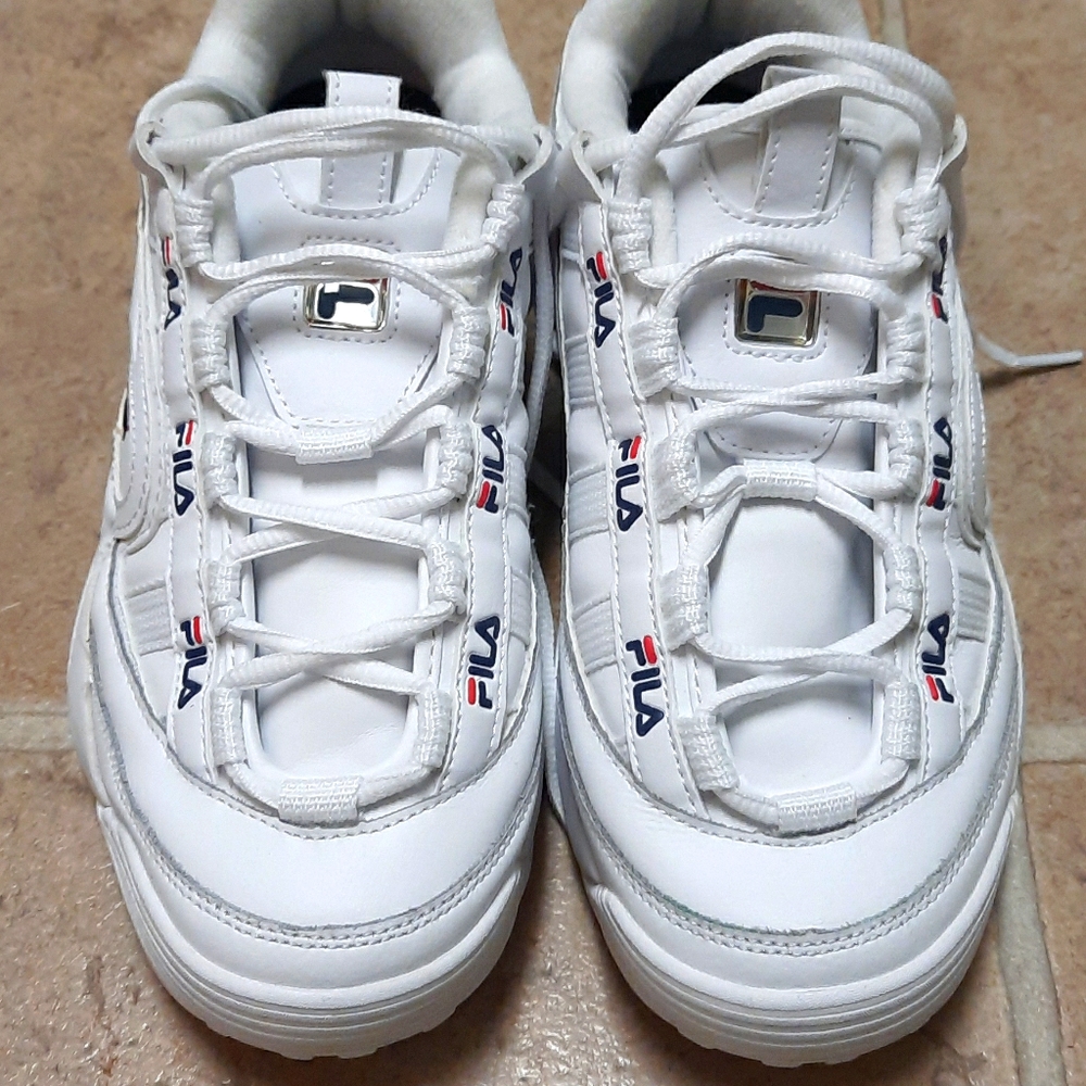 FILA DISRUPTOR Tennis Shoes Wide Width FINAL PRICE